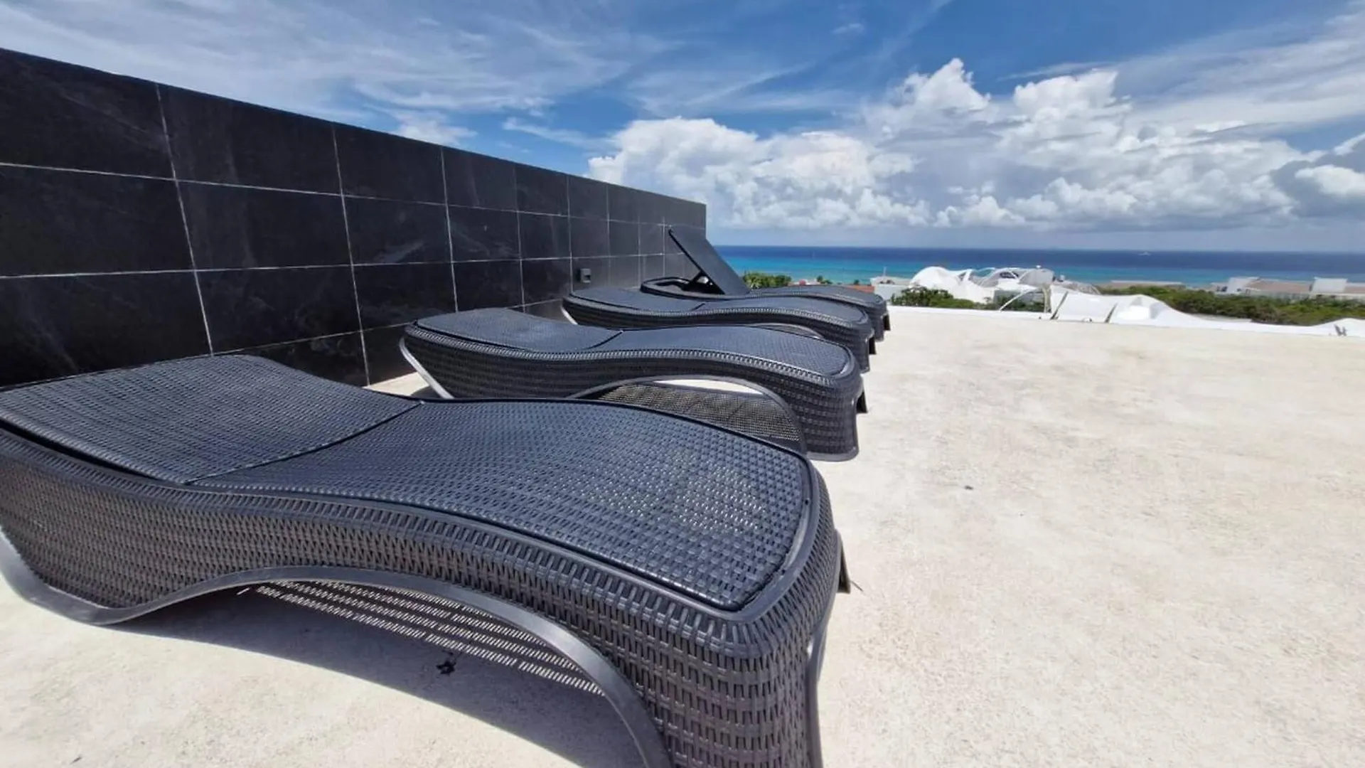Luxury Apartment 2 Bedroom In Playa Del Carmen 105 0*,